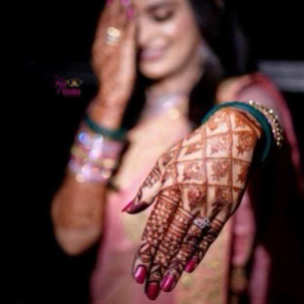 Zoom Digital Photography